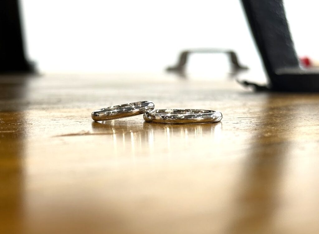 館林市からお越しいただいたお客様のプラチナ結婚指輪。甲丸リングは長く使いやすい結婚指輪で人気なデザイン。